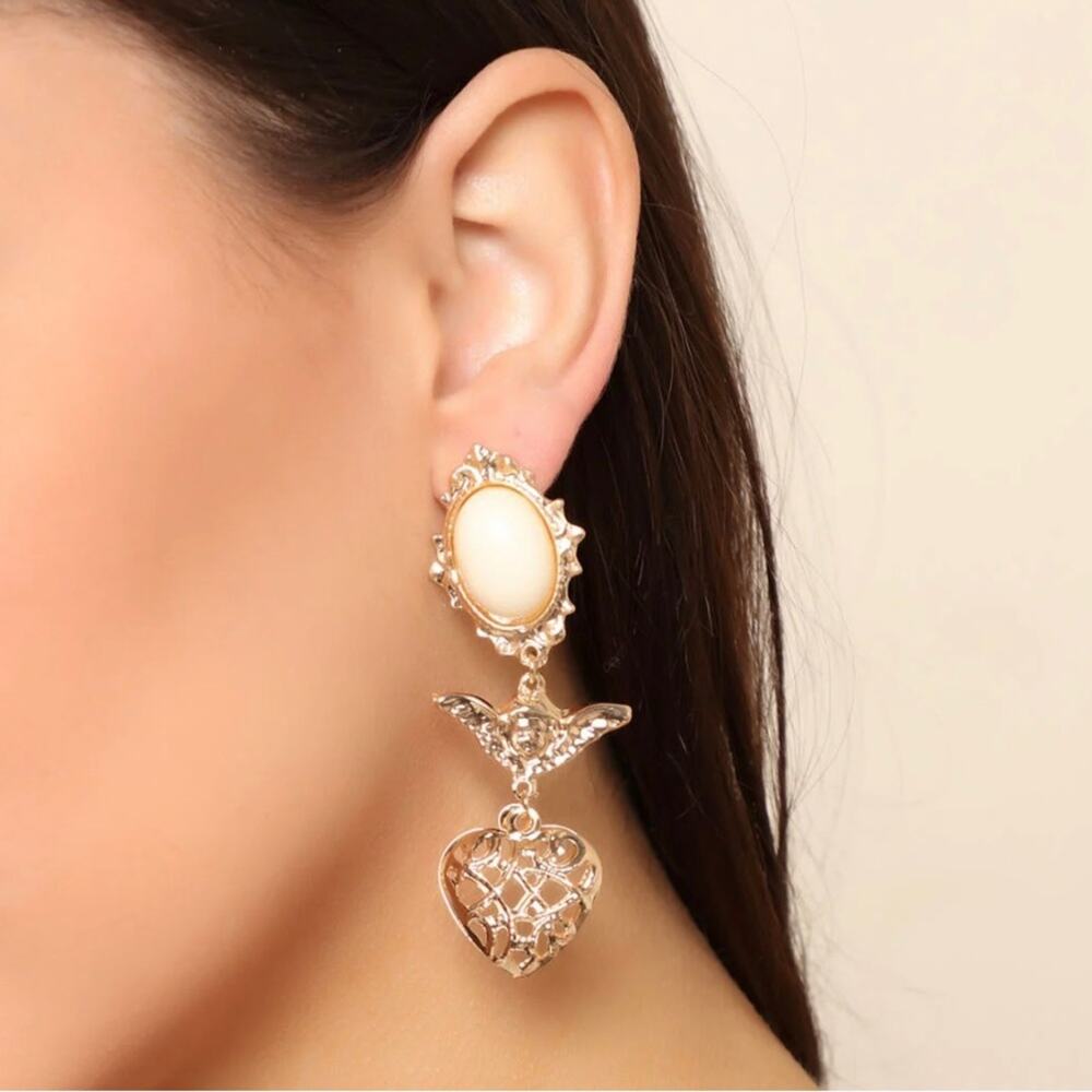 FASHION NOVA The Heirloom Heart Drop Earrings NWT